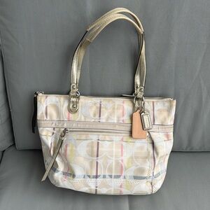 GUC coach pastel plaid handbag with dust bag